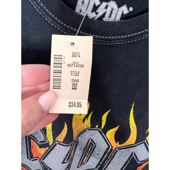 AC/DC Graphic Tee From Urban Outfitters NWT - Picture 3 of 4